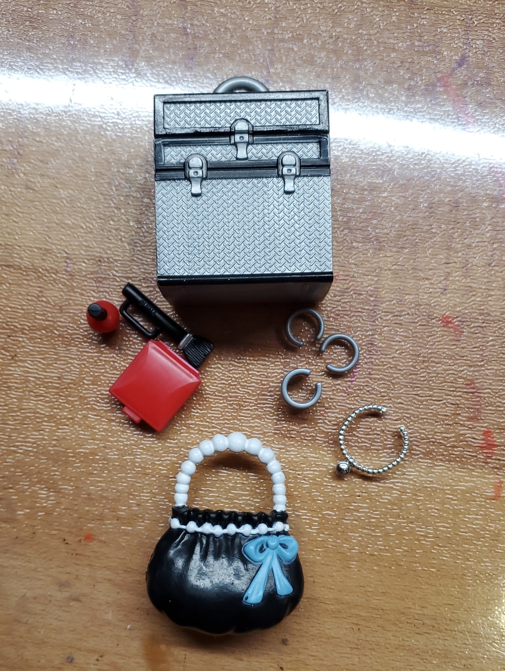 2005 Barbie My Scene Day & Nite Barbie Accessories